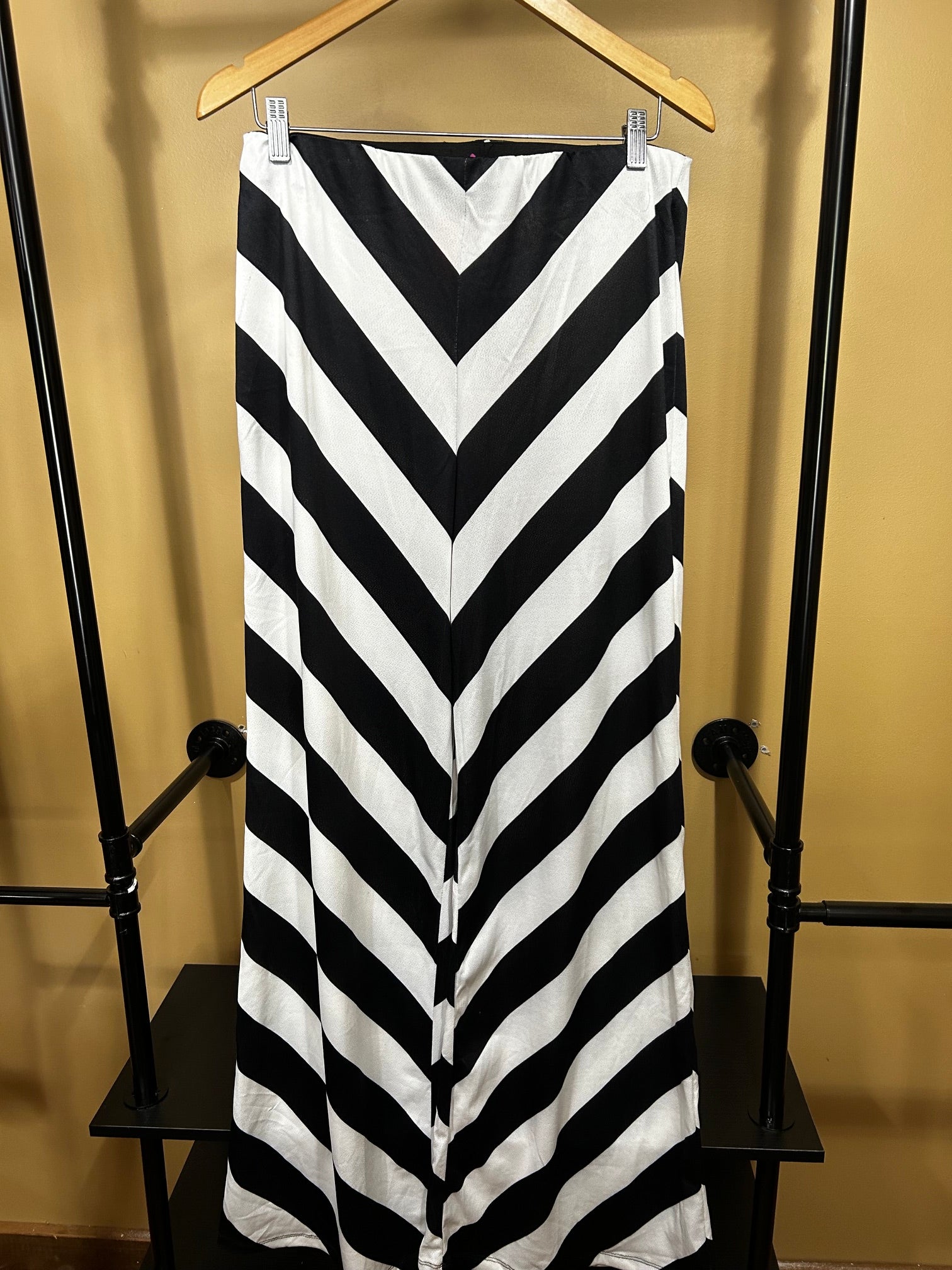 Black and White Striped Milan Kiss Pants, L