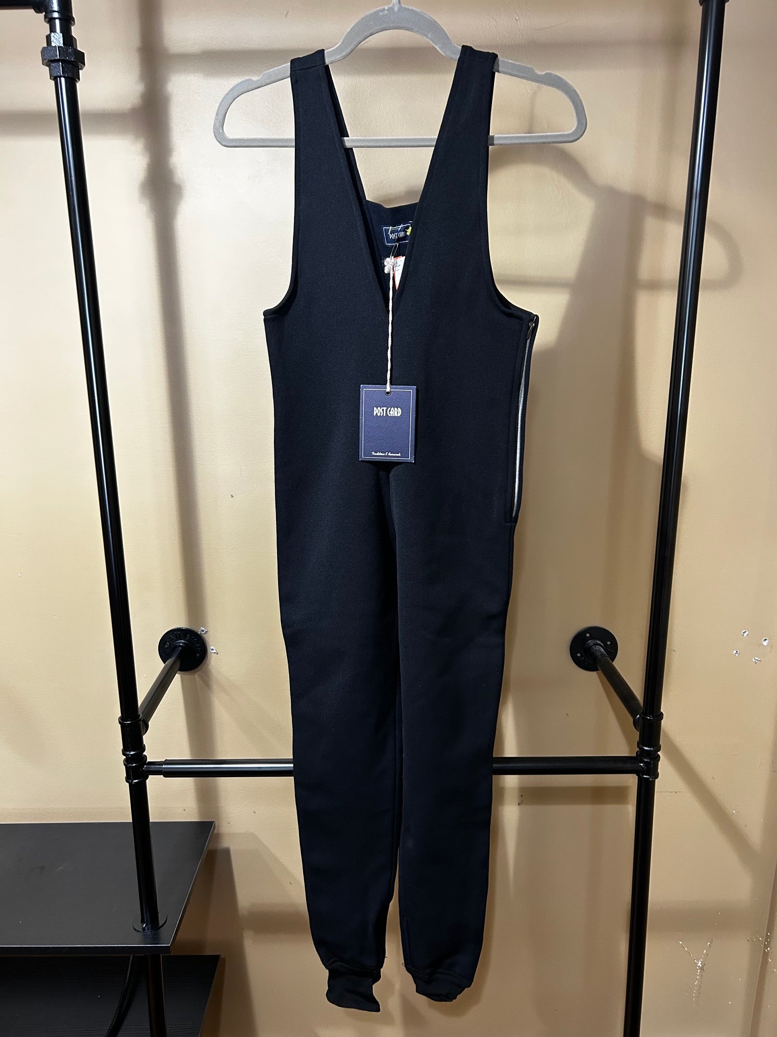 Black PostCard NWT Ski Wear $264 Retail, 40