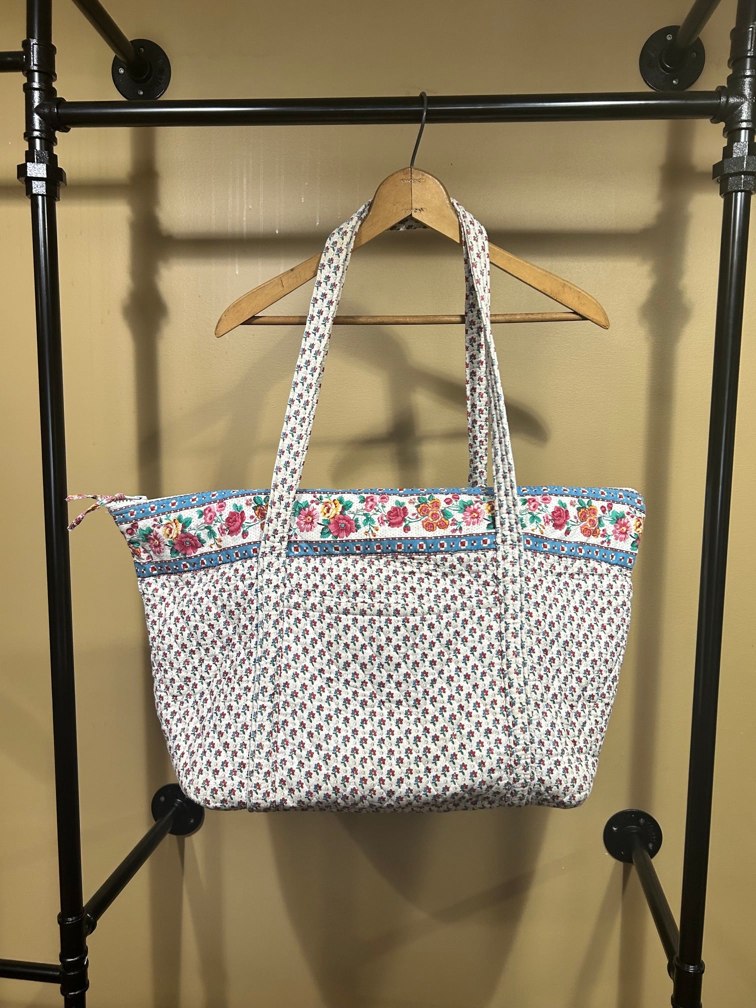 Floral Vera Bradley Vintage Indiana Weekender Tote, OS