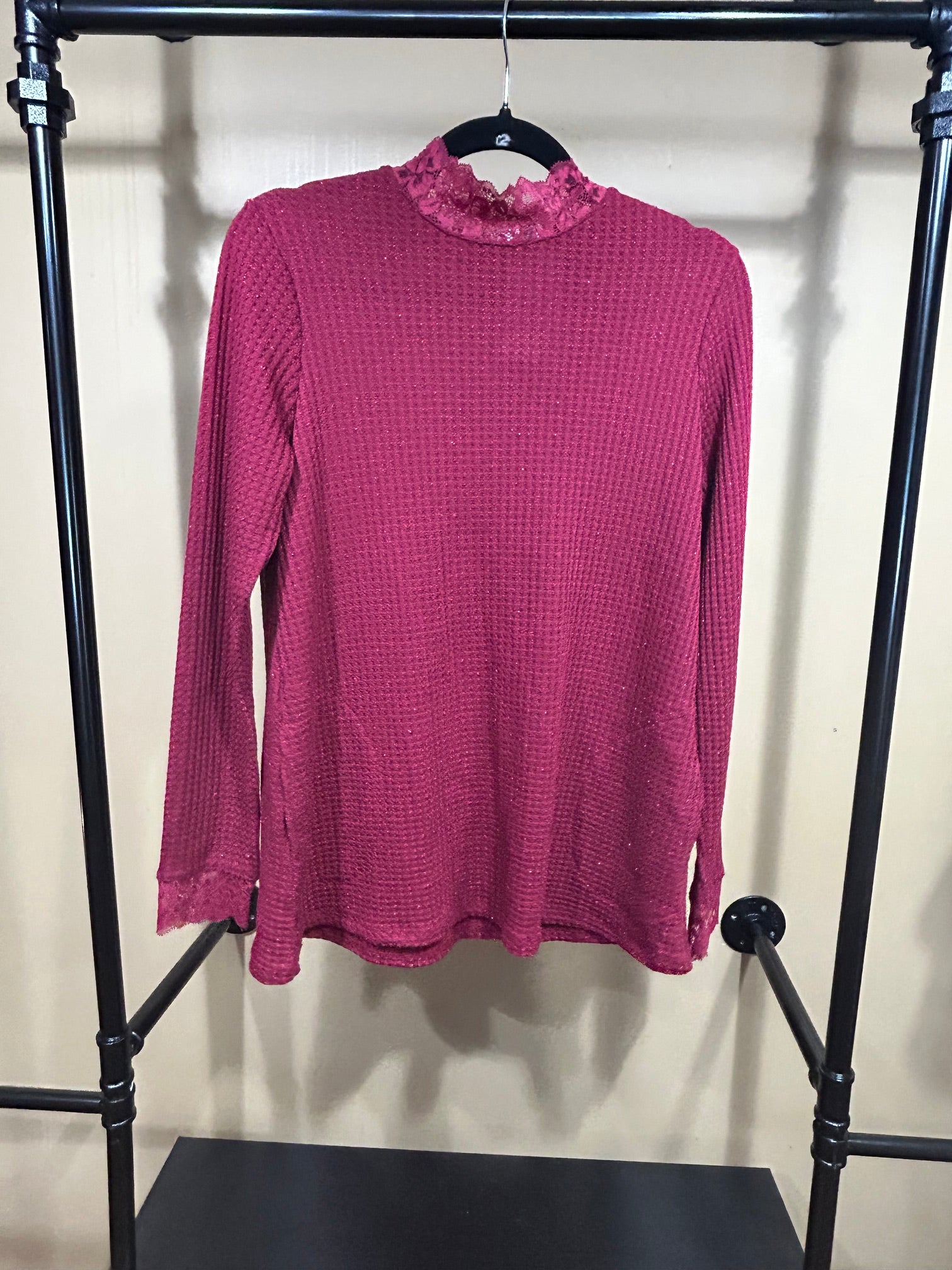 Red LOGO NWT Recycled Poly Blend Top, S