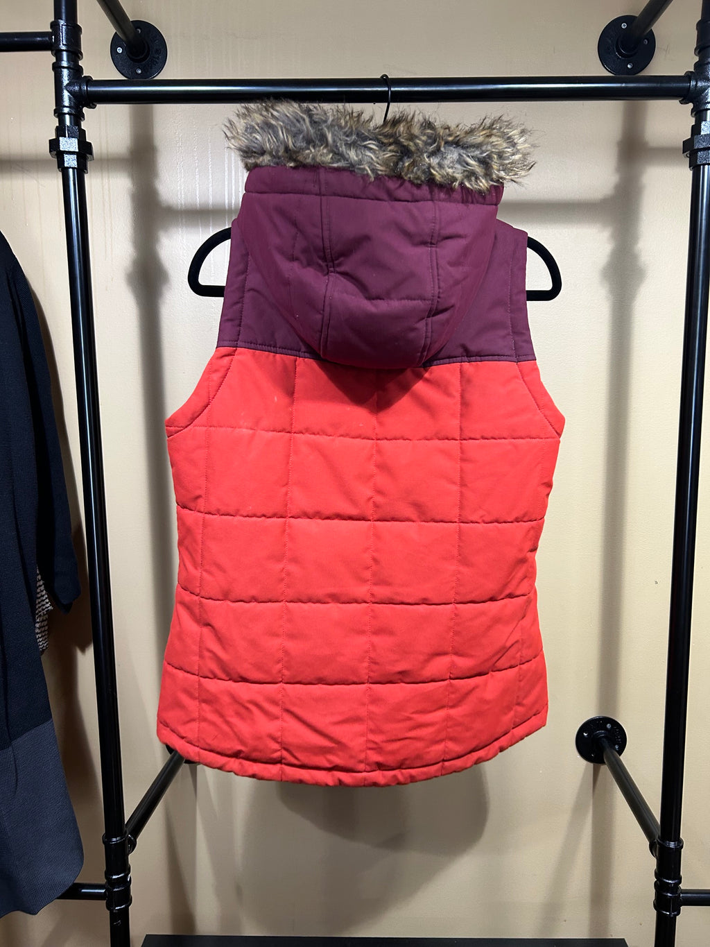 Red and Maroon Eddie Bauer Hooded Vest, M