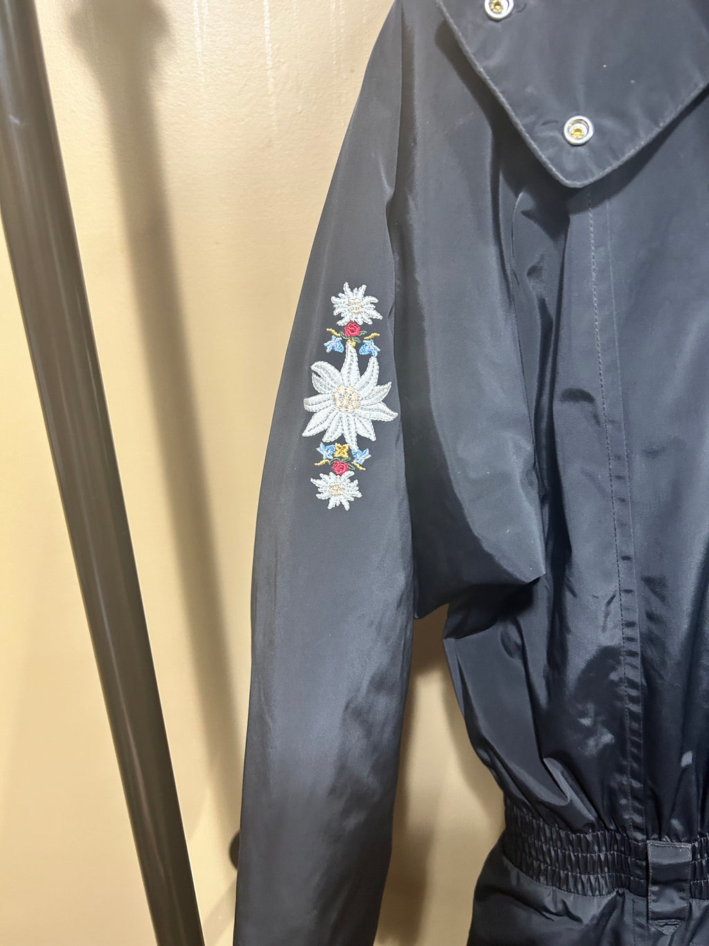 Black Bogner NWOT SKI SUIT, 12