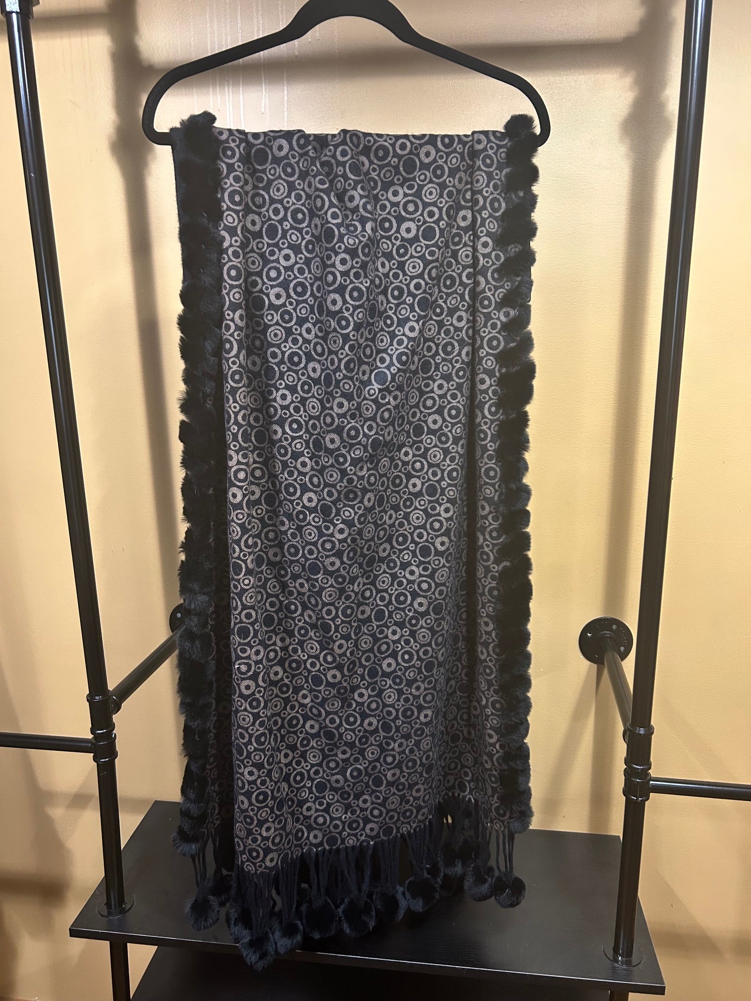 Black Print Gorski NWT  $599 Cashme Rabbit Stole, OS