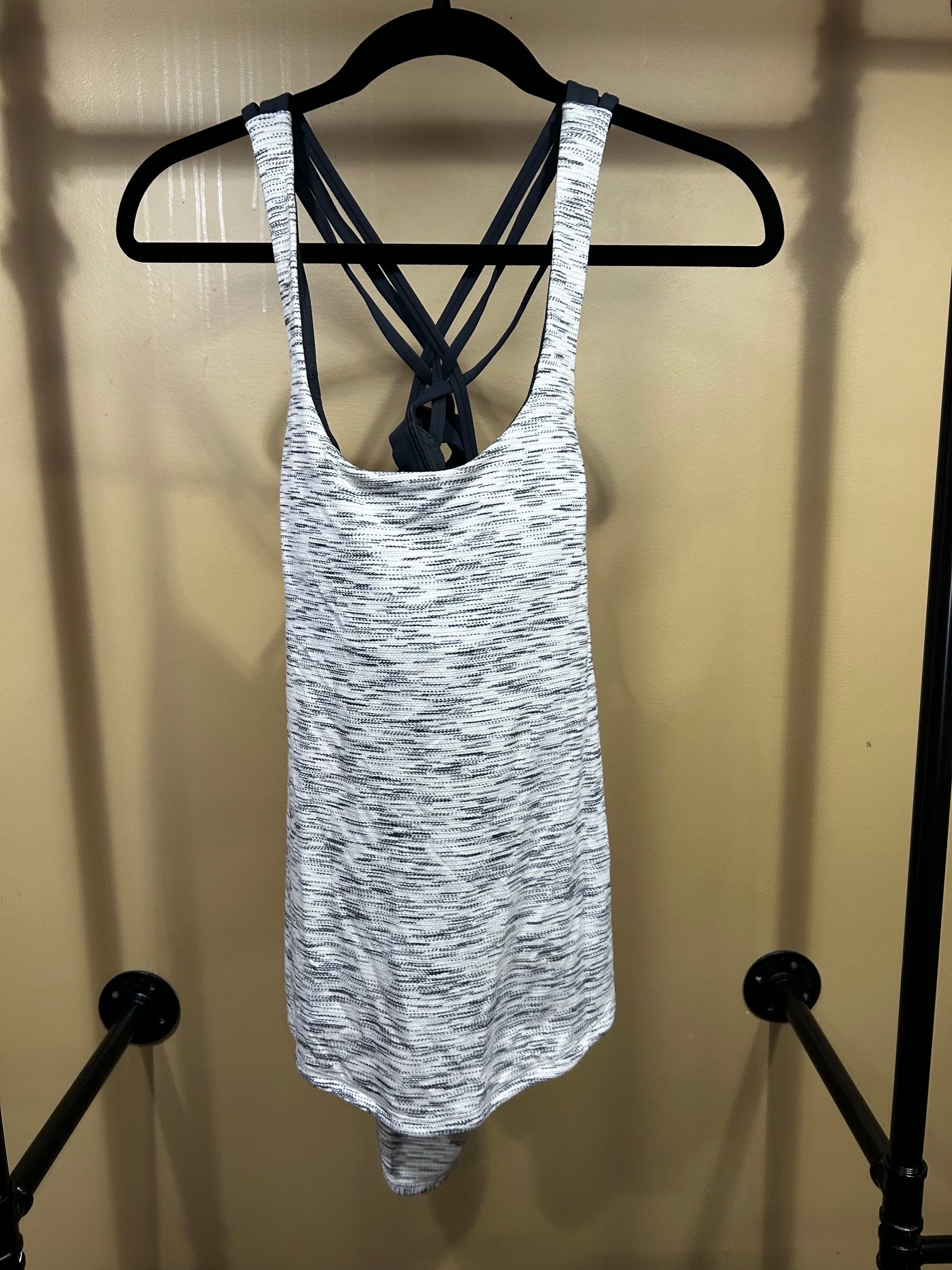 Gray Lululemon Workout Top Built-in Bra, M