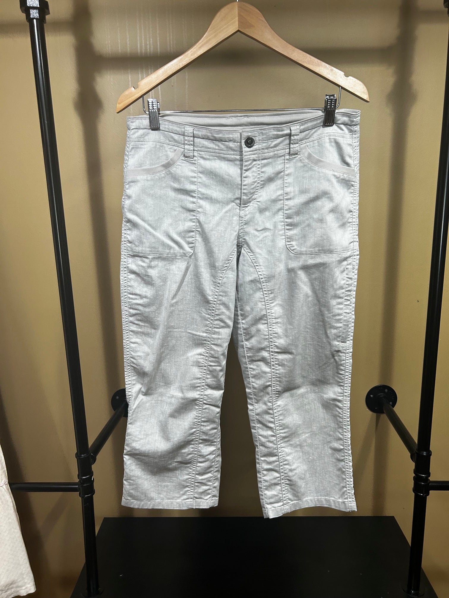 Khaki Kuhl Capri Hiking Pants, 10