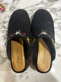 Dark Gray Bare Traps Clogs, 8.5