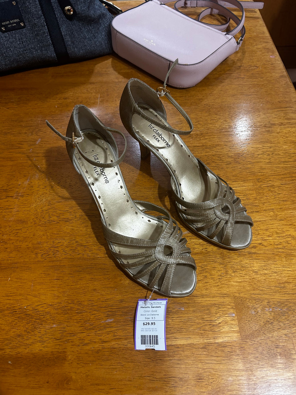 Gold Liz Claiborne Metallic Sandals, 9.5