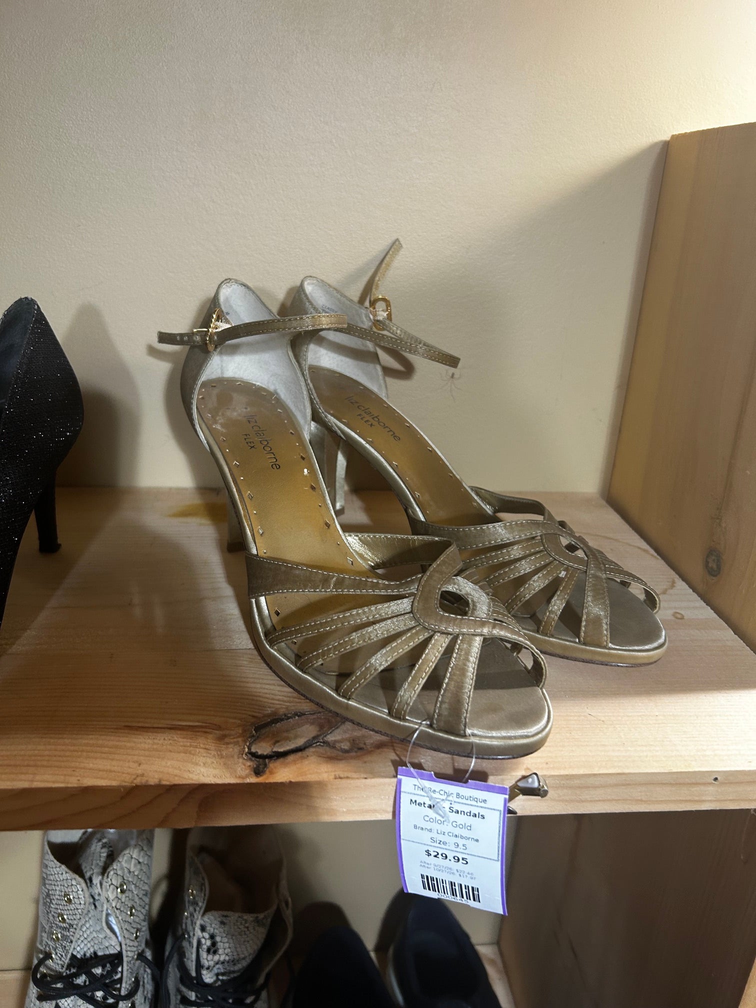 Gold Liz Claiborne Metallic Sandals, 9.5