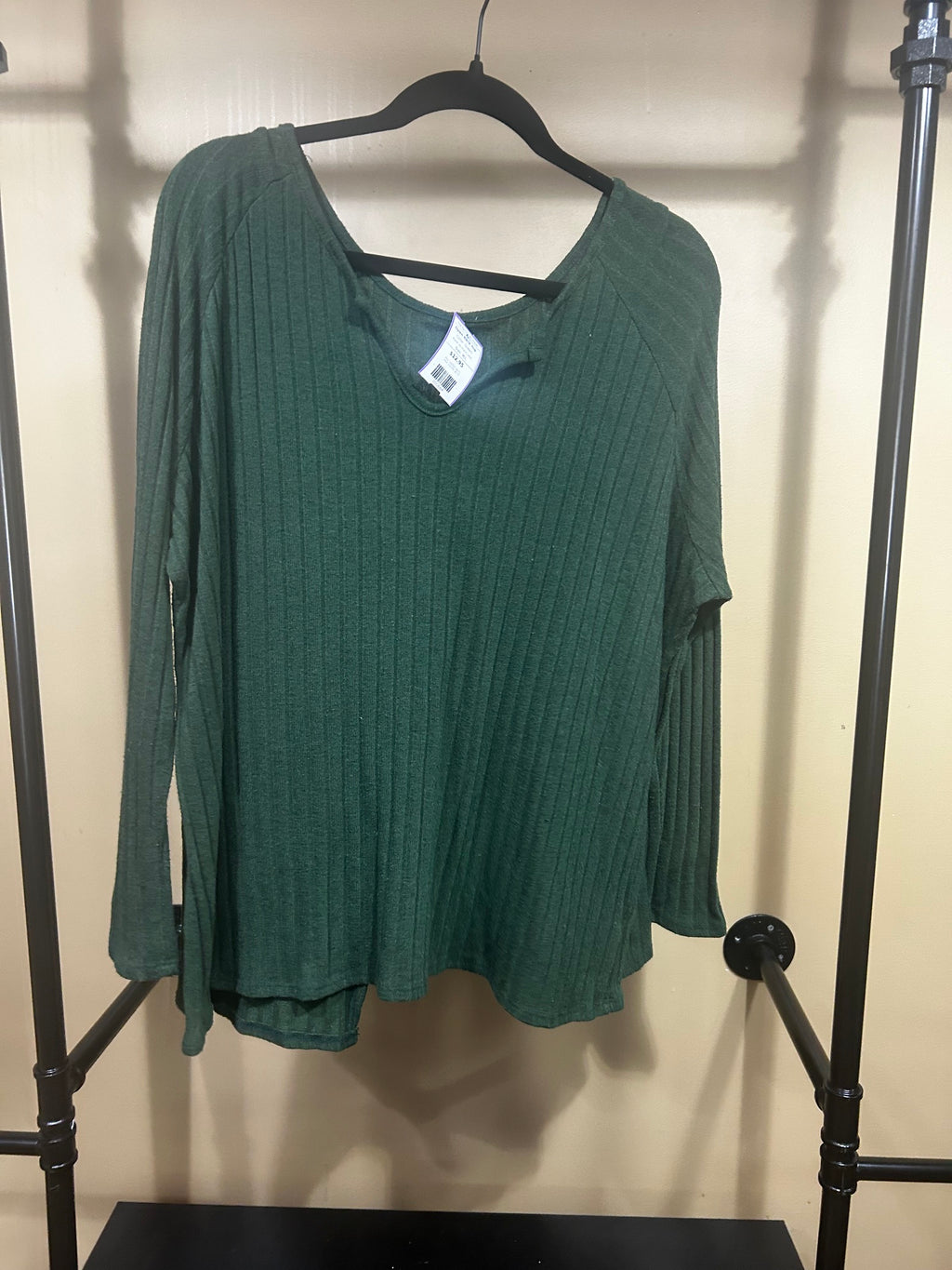 Green No Brand Label Open Back Top, M/L