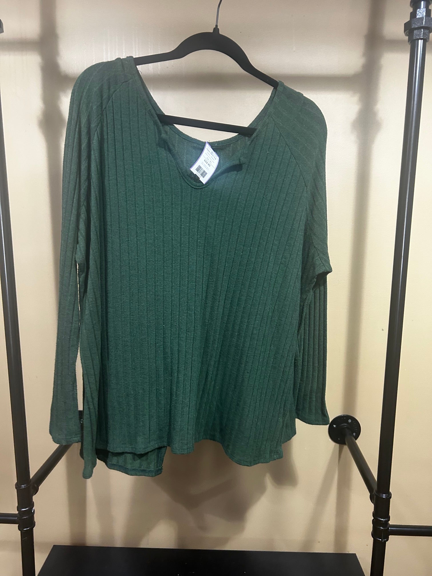 Green No Brand Label Open Back Top, M/L