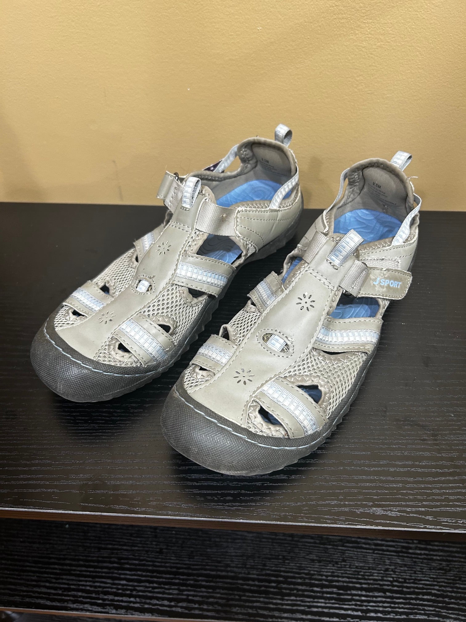 Gray J Sport Water Shoes, 9.5