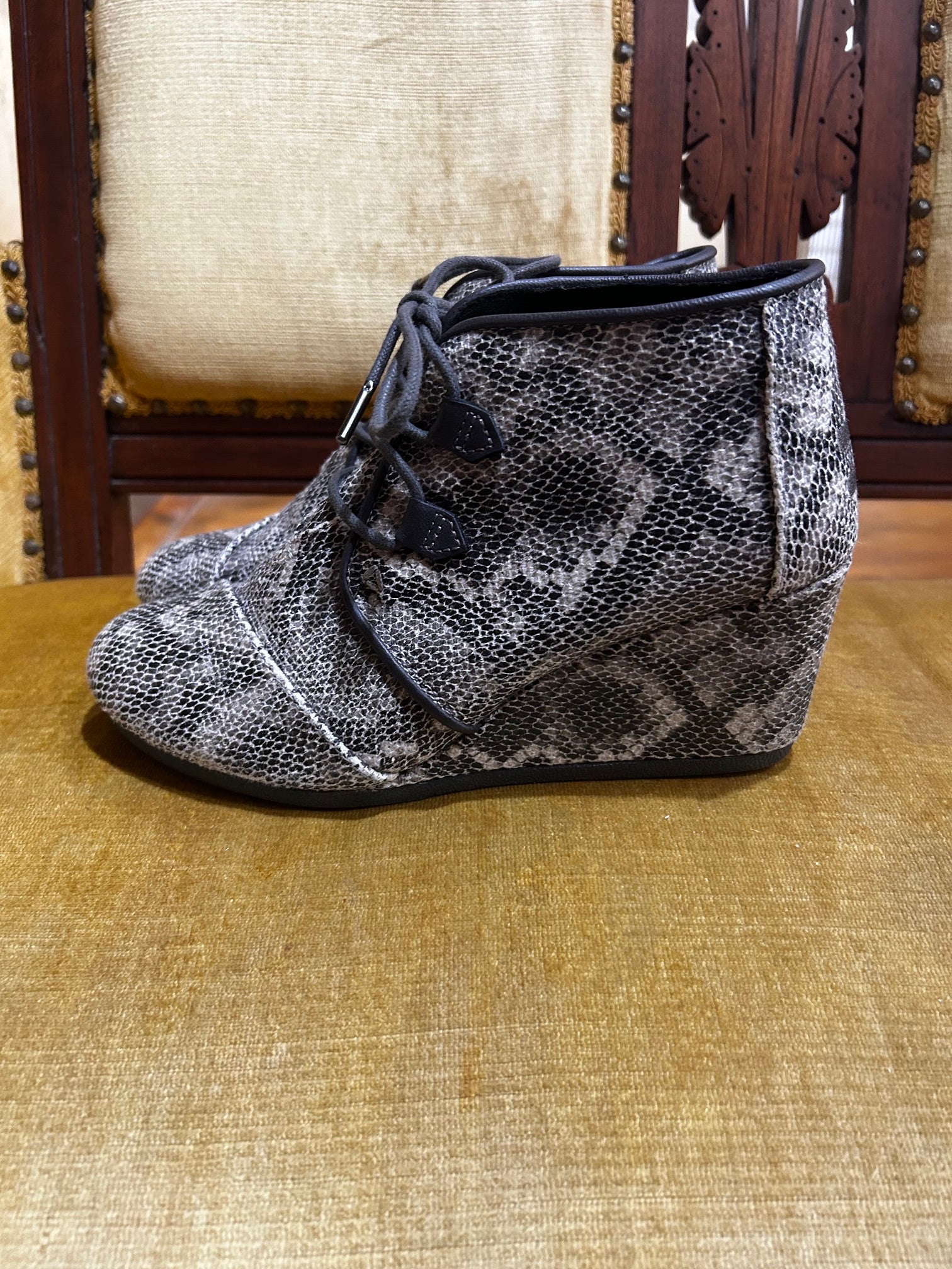 Gray Snakeskin Toms Wedge Booties, 9.5