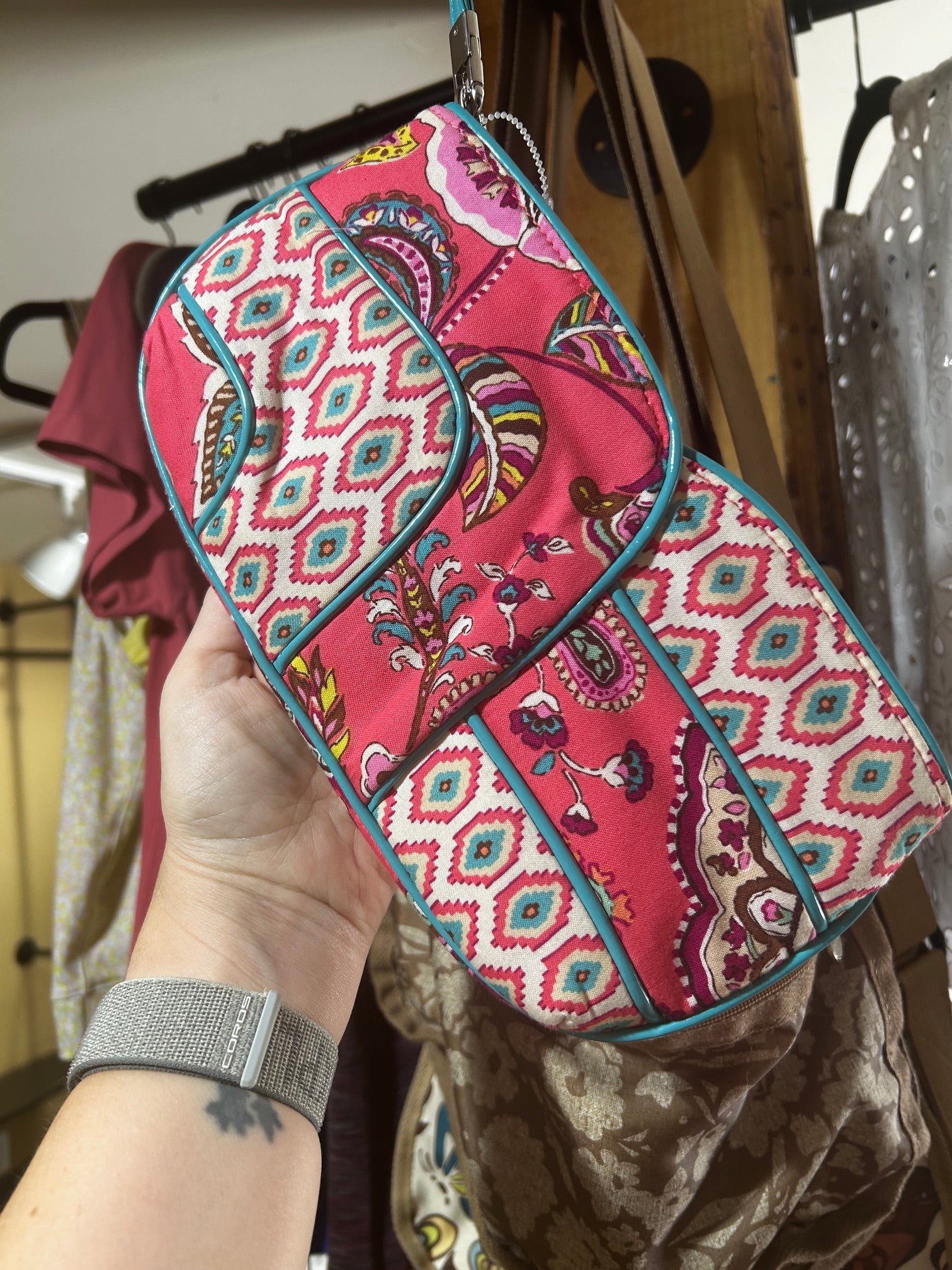 Call Me Coral Vera Bradley Jazzy Clutch, OS