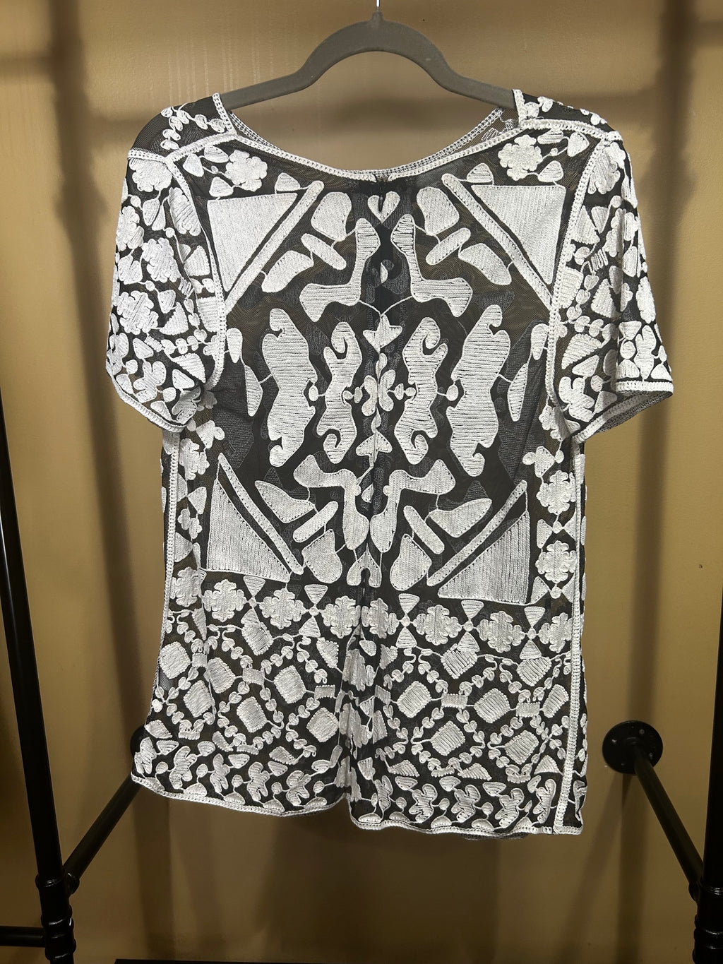 Black and White Anthropologie Everleigh Lace Boho Top, S