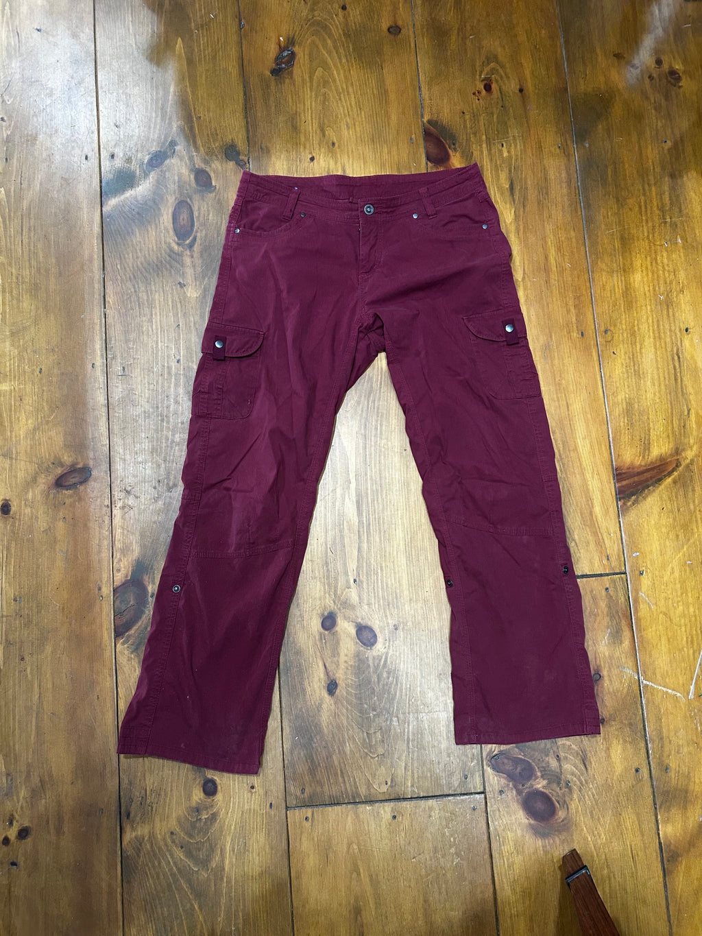 Maroon Kuhl FreeFlex Roll-Up Cargo Pants, 14