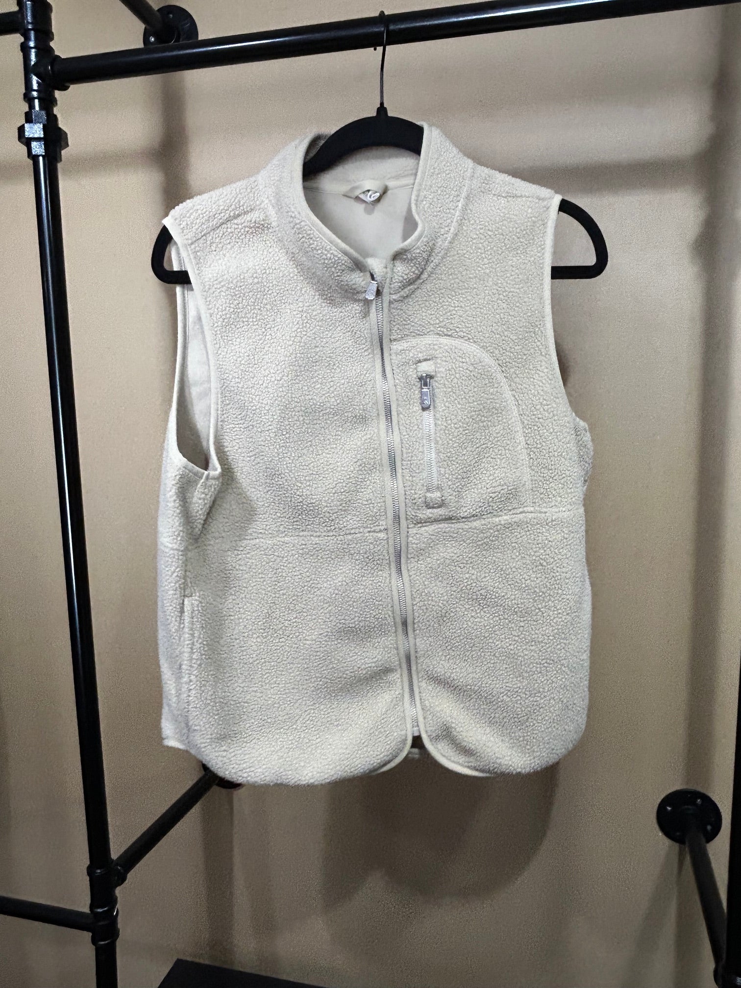 Beige Kyodan Fleece Vest, L
