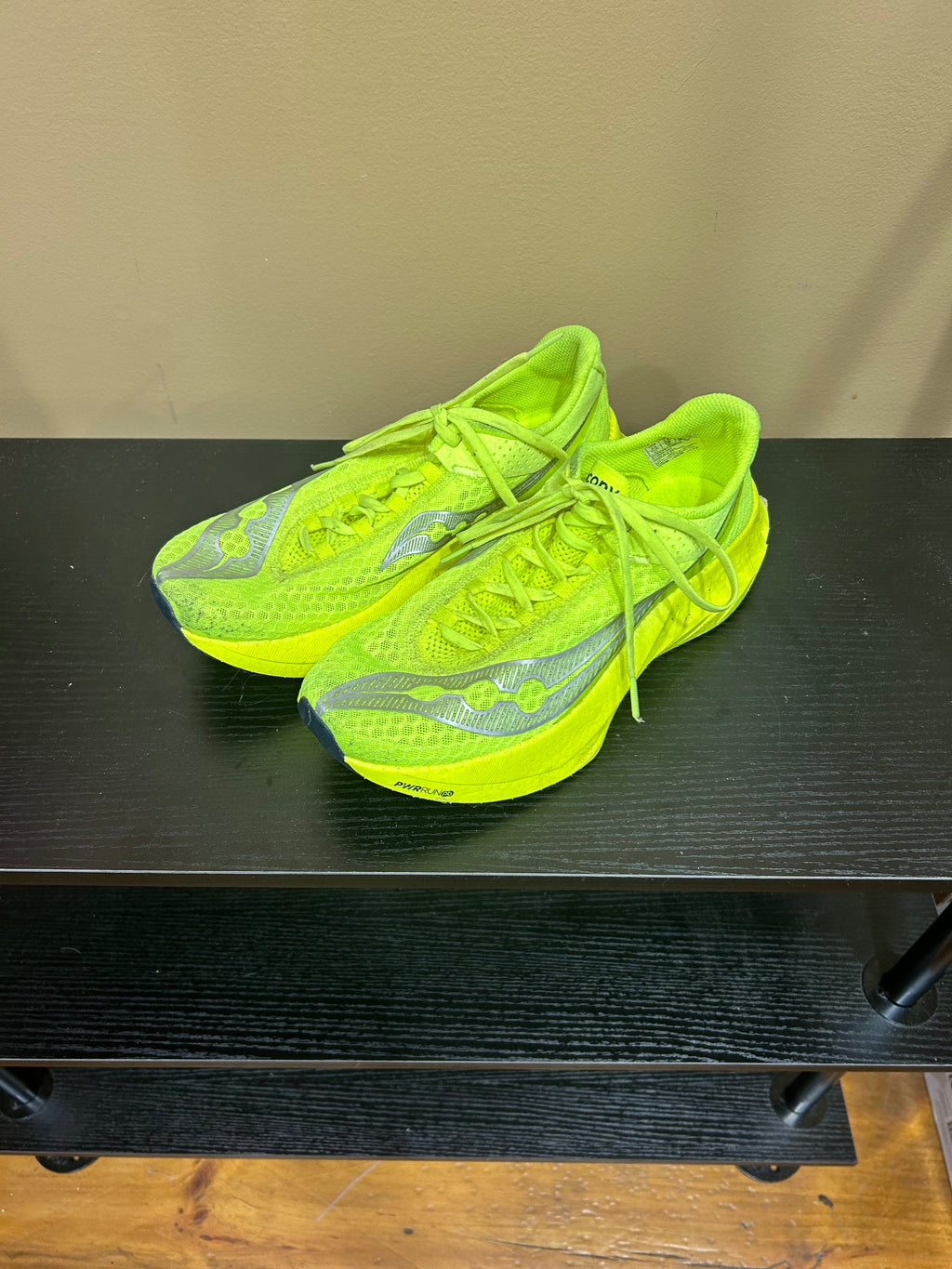 Yellow Saucony Endorphin Pro Running Sneakers, 9.5