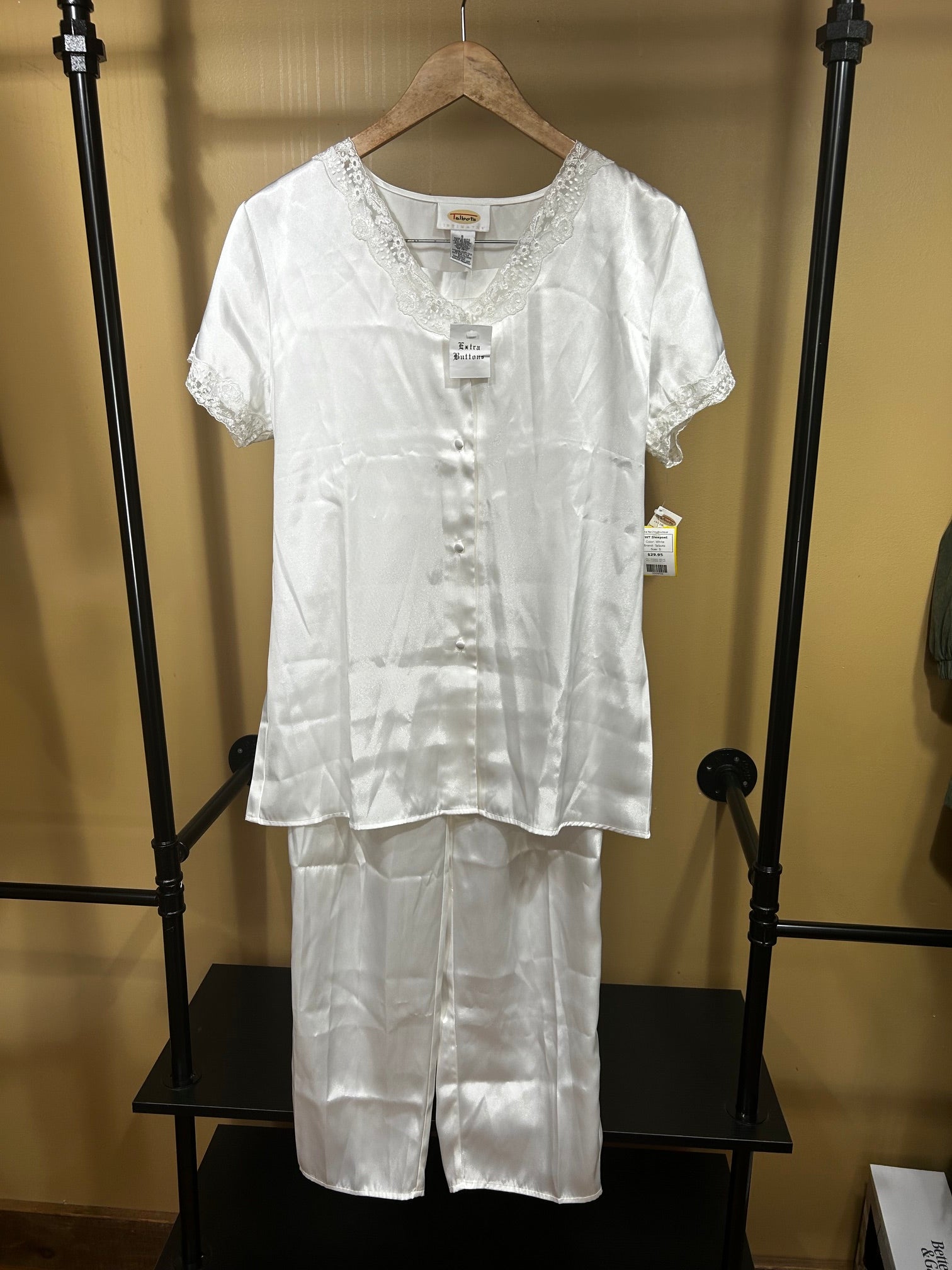 White Talbots NWT Sleepset , S